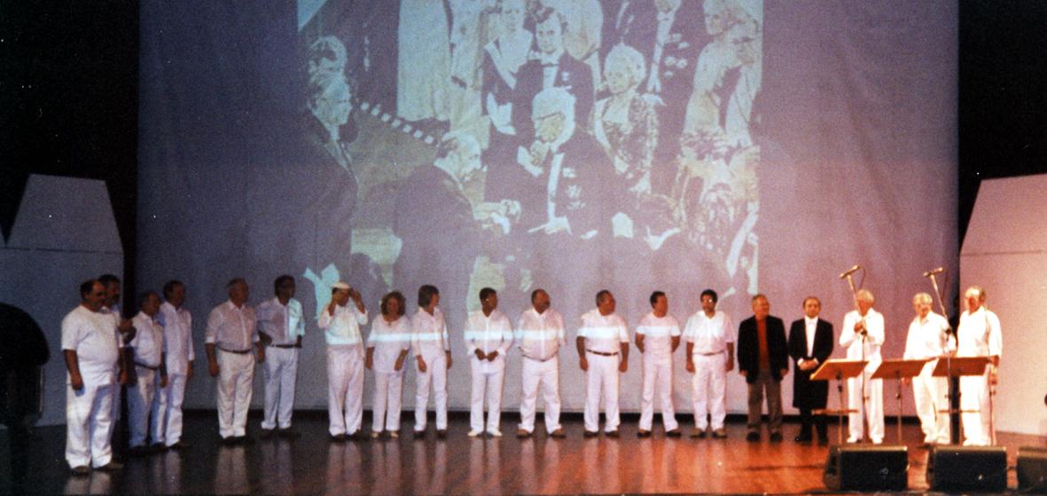 Os Rouxinóis de Itatiba no Centenário de Neruda