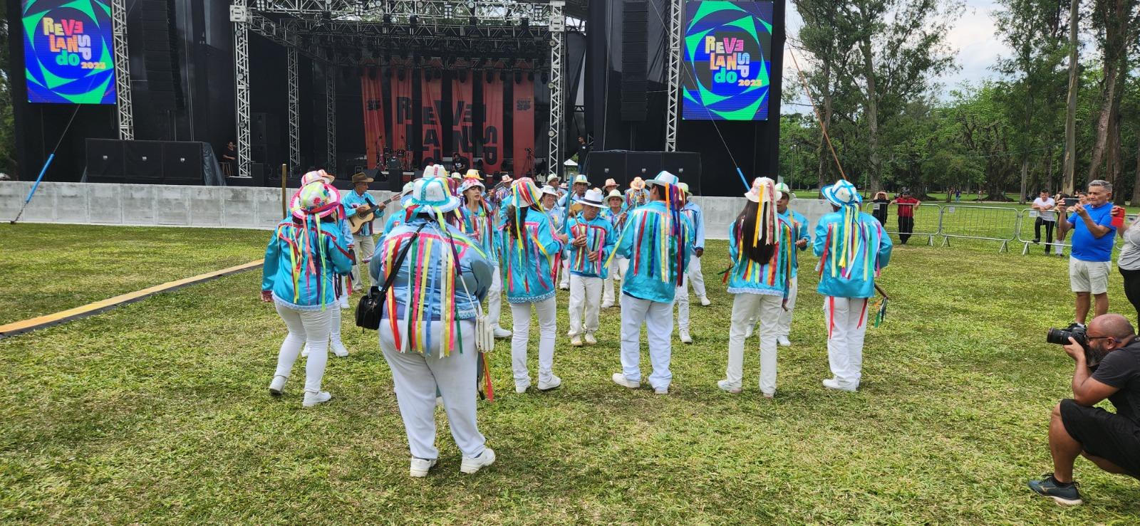 Congadas representam Atibaia no maior festival de cultura tradicional paulista