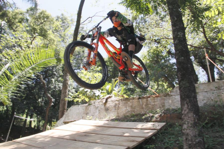 Muita adrenalina e emoção marcam o fim de semana esportivo em Atibaia 