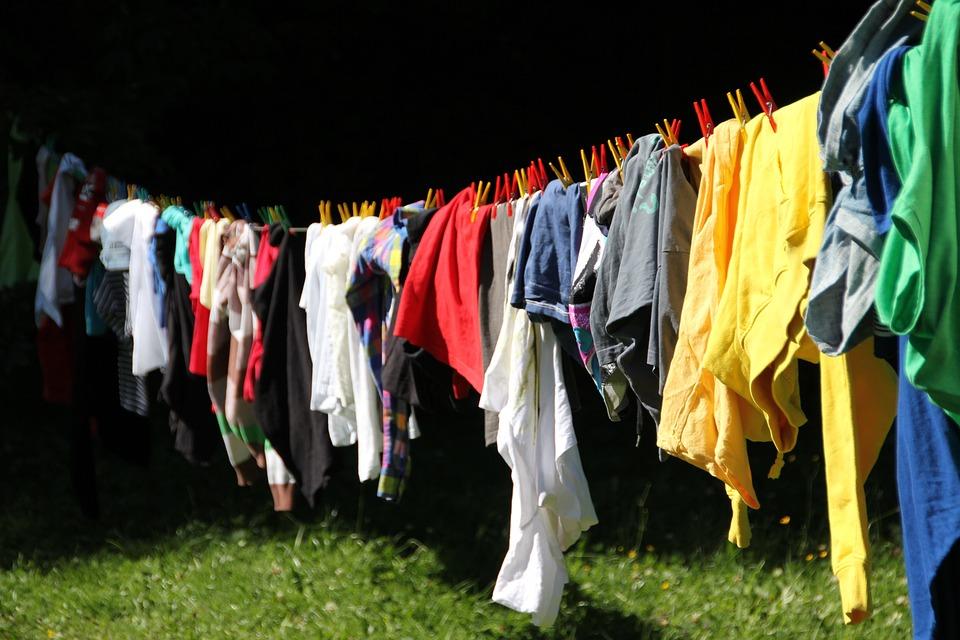 O que é permitido e contraindicado na hora de lavar as roupas