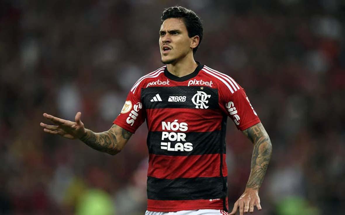 Palmeiras perde para o Flamengo e desperdiça chance de assumir a ponta 