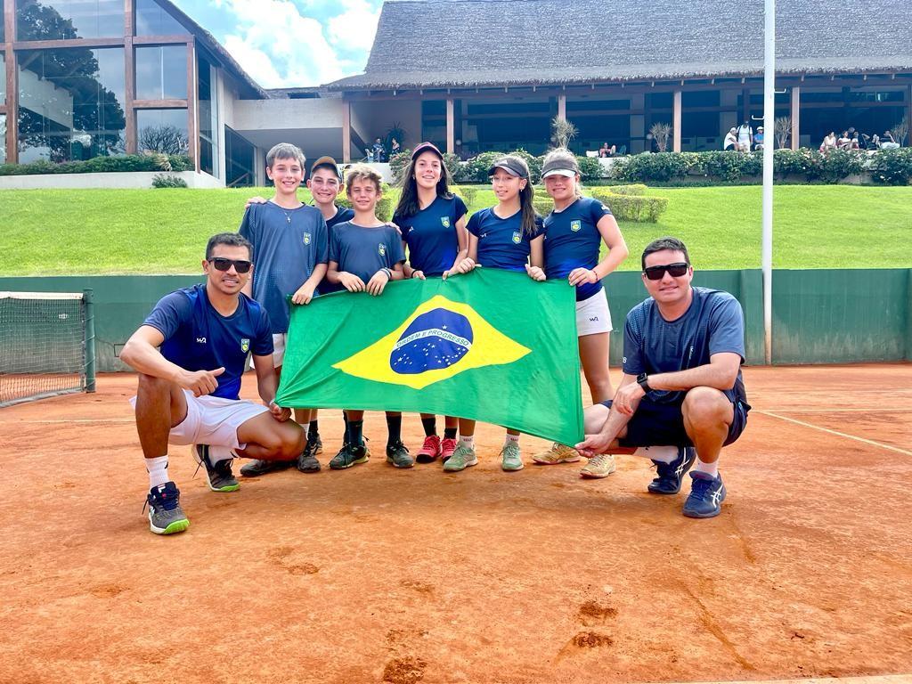 Time Brasil BRB está nas finais da Copa COSAT 12 anos