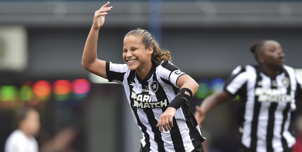 Botafogo vence o Corinthians e enfrenta o Inter na semifinal da Copinha feminina