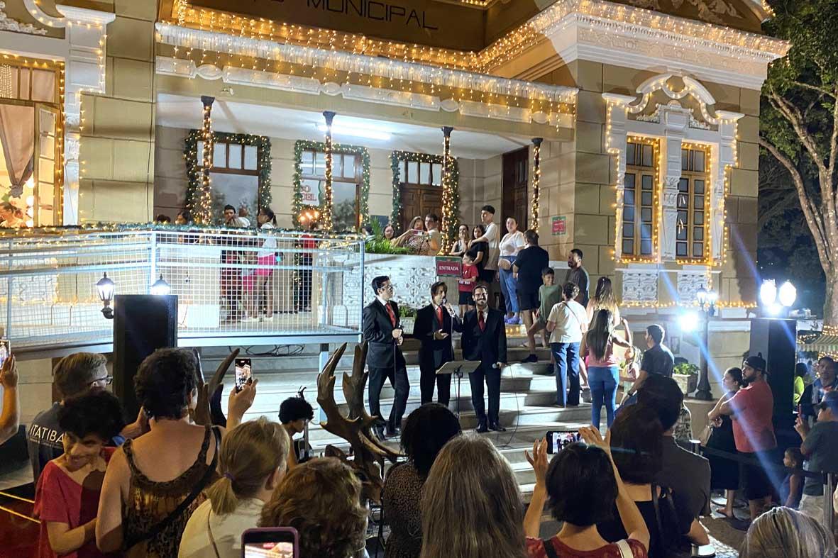 Quase 8 mil pessoas já visitaram Casa do Papai Noel no Natal Iluminado 2023 