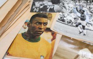 Um ano sem Pelé: imagens do jogador estão disponíveis no Arquivo Público de SP