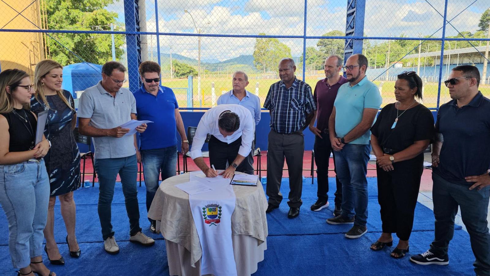 Prefeitura formaliza posse do Estádio Municipal ao Red Bull Bragantino e obras serão iniciadas neste mês