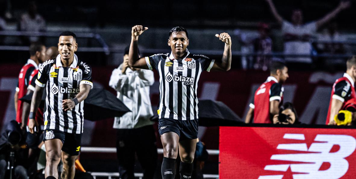  Santos vence o clássico diante do São Paulo e confirma a classificação