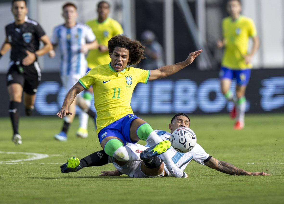 Seleção perde para Argentina e fica de fora dos Jogos de Paris