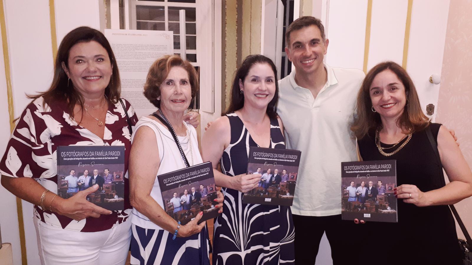 Lançamento do livro "Os fotógrafos da Família Parodi"