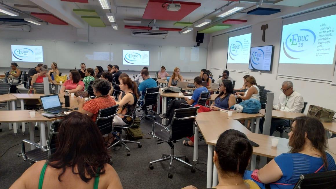 Abertura do Semestre Letivo do Mestrado e Doutorado em Educação da USF