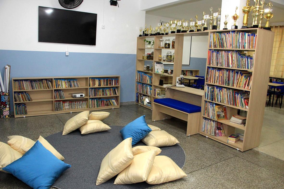 Biblioteca em escola do San Francisco é fruto de trabalho conjunto entre Prefeitura e Asri