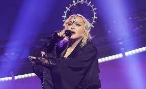 Madonna confirma show na praia de Copacabana, em maio, com a Celebration Tour