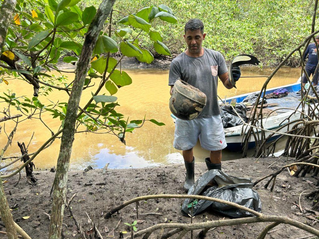 Mar Sem Lixo: pescadores de camarão retiram 6 toneladas de lixo do oceano