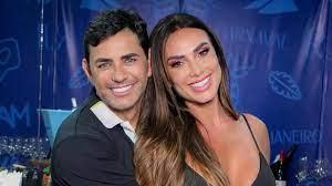 Nicole Bahls anuncia fim da relação com o empresário Marcelo Viana