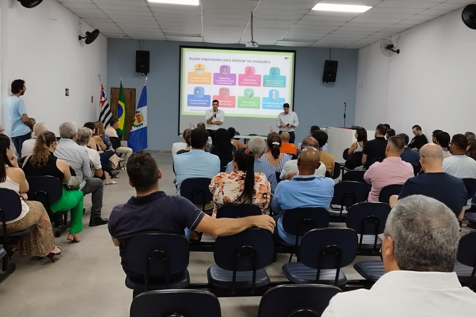 Prefeitura reúne representantes da sociedade civil para combate à dengue