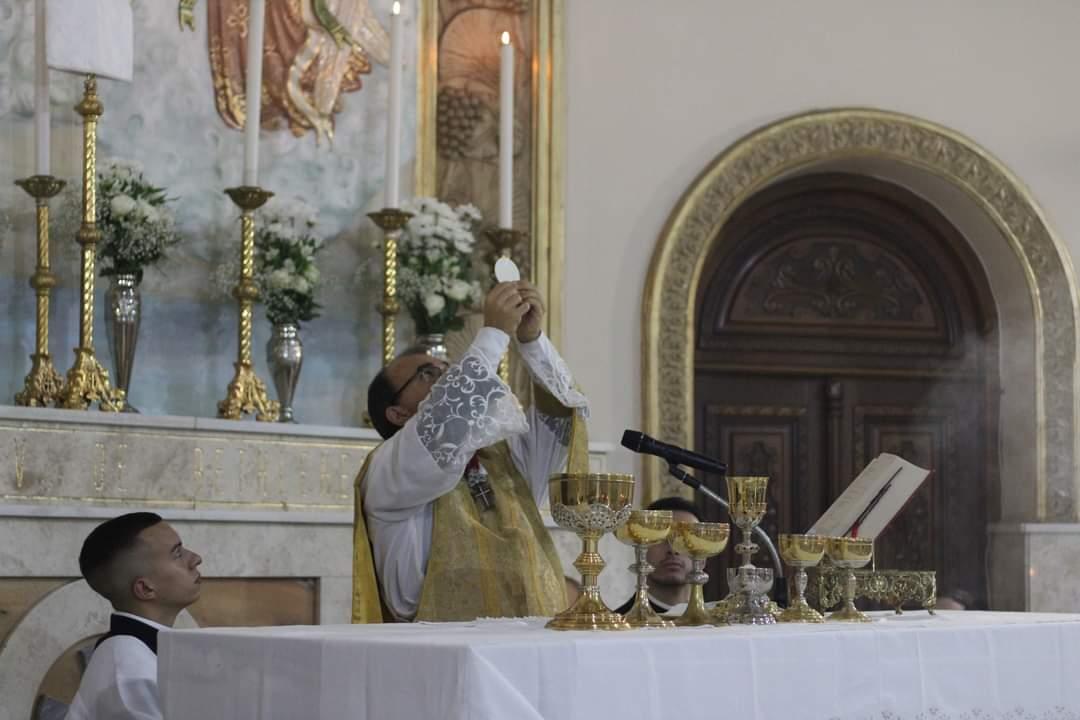 Santa Missa da Instituição à Eucaristia