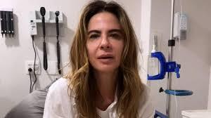 Luciana Gimenez é internada com pneumonia em São Paulo