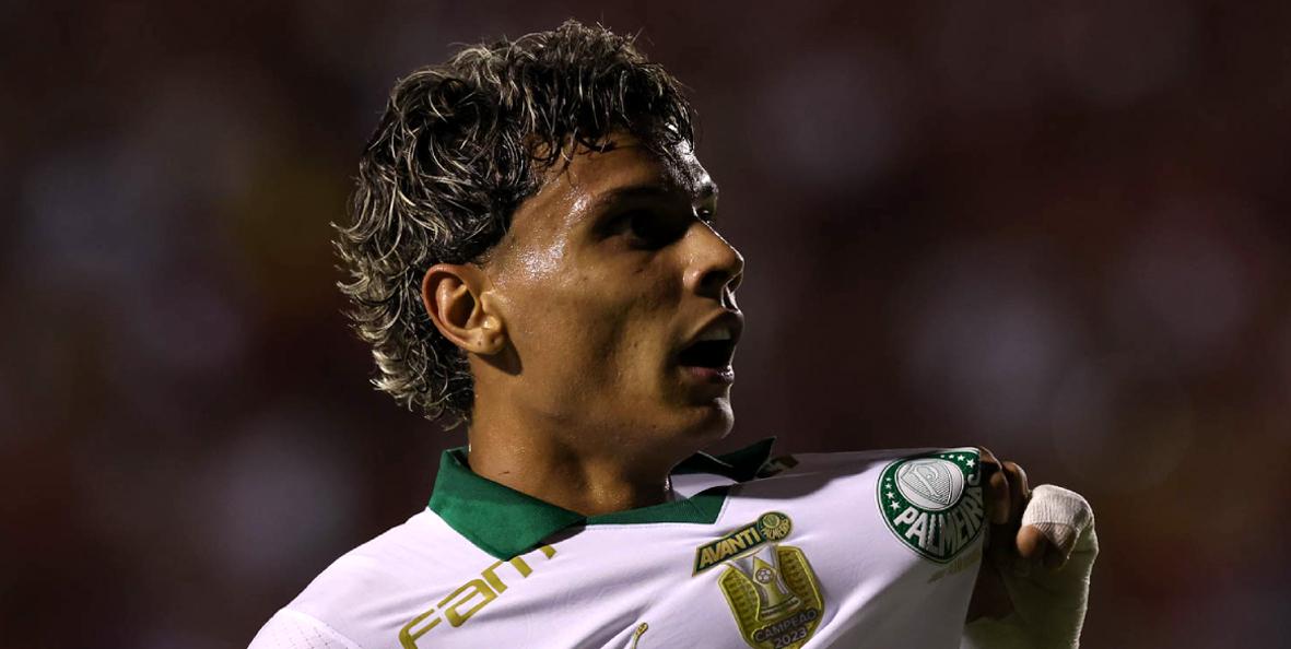  Palmeiras vence o Vitória na estreia do Campeonato Brasileiro