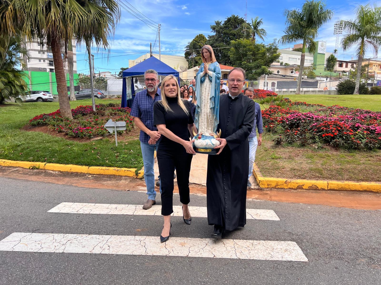 Prefeitura de Bragança Paulista recebe visita da imagem peregrina de Nossa Senhora da Conceição do Jaguary