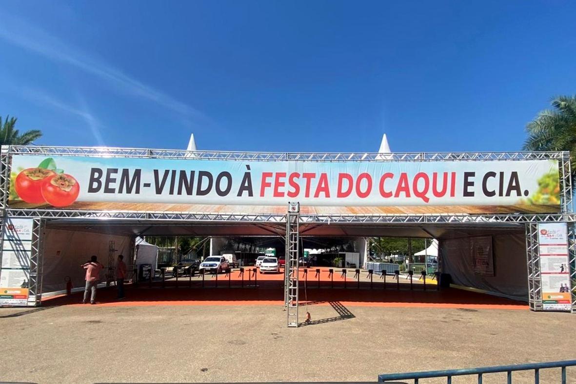 Público terá linhas de ônibus exclusivas de acesso à 19ª Festa do Caqui & Cia