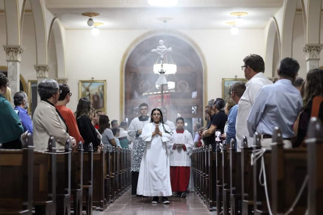 Santa Missa da Instituição à Eucaristia