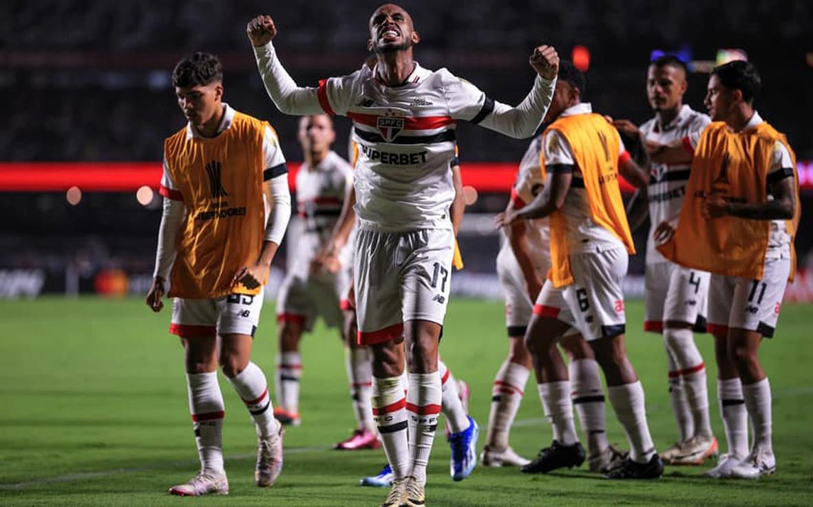  São Paulo bate Cobresal-CHI e conquista primeira vitória