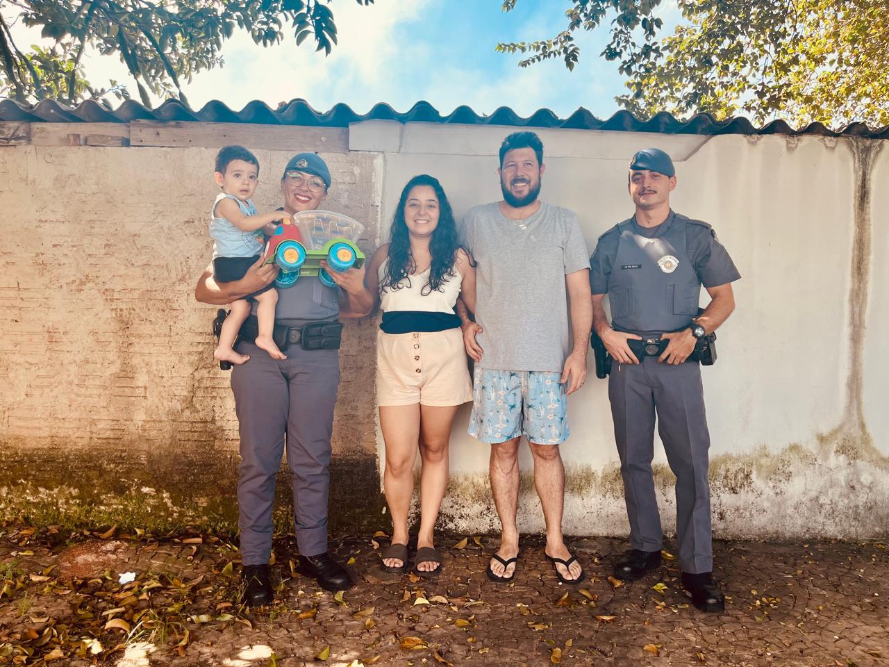 Criança engasgada com peça plástica é salva pela PM em SP: 'Ocorrência marcante', diz policial