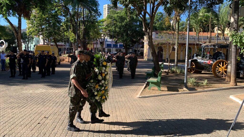 Prefeitura de Amparo homenageia os valentes pracinhas da Força Expedicionária Brasileira no “Dia da Vitória”