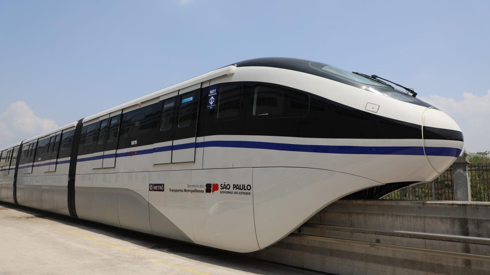 Primeiro trem da Linha 17-Ouro embarca na China com destino ao Brasil