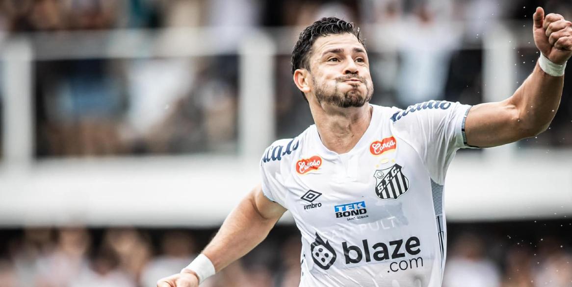  Santos goleia o Brusque na Vila Belmiro e reassume a liderança do torneio