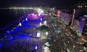 Show de Madonna reúne 1,6 milhão de pessoas em Copacabana