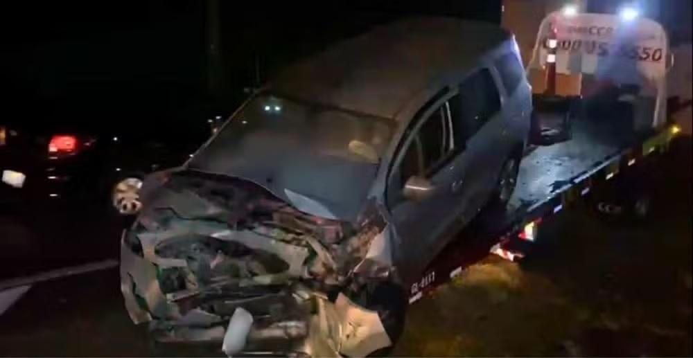Mulher morre e homem fica ferido após colisão frontal na Anhanguera, em Limeira