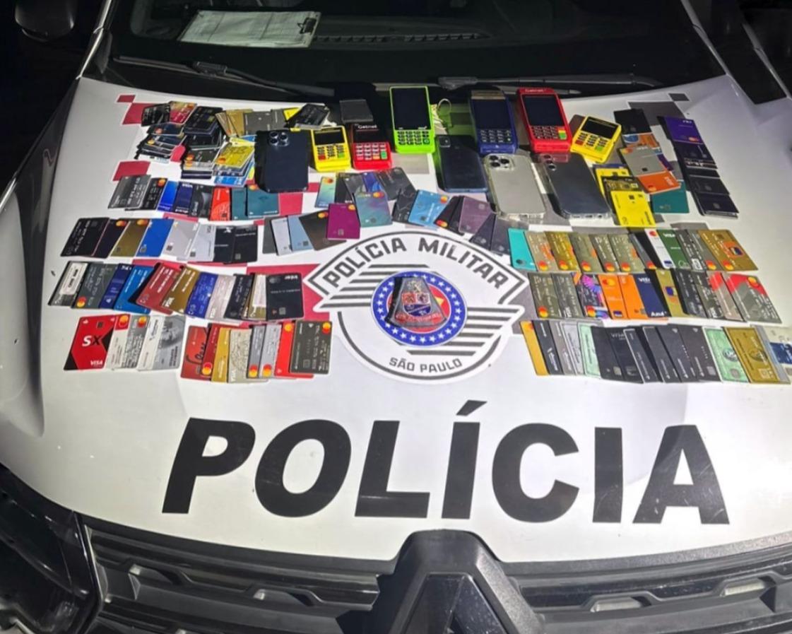 Golpe do cartão: trio é preso com mais de 160 cartões nos arredores do estádio do Morumbi