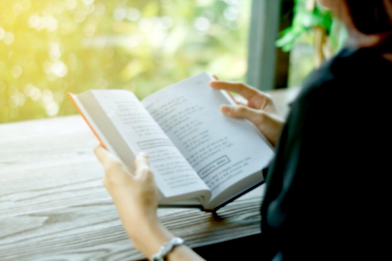 BookTok: livros que viralizaram no TikTok e realmente valem a leitura