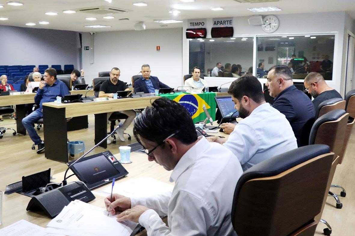 Câmara de Itatiba aprova projetos do Executivo e do Legislativo em Sessões Ordinária e Extraordinárias