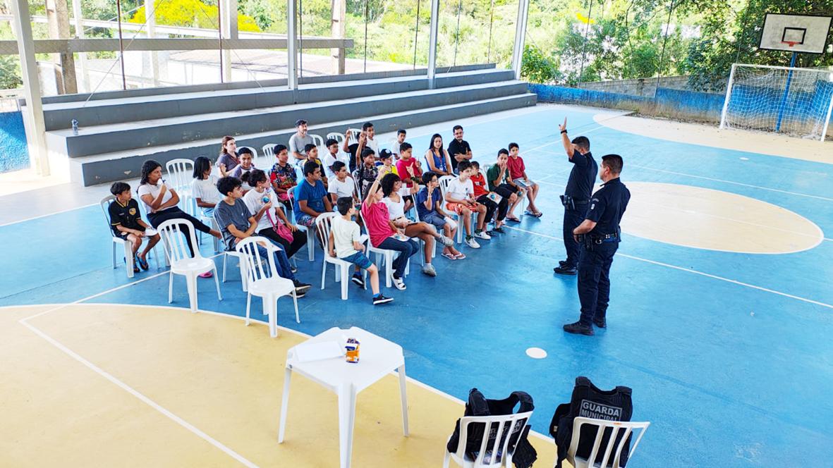 Ação educativa reúne jovens em Itatiba para combate ao bullying e violência escolar