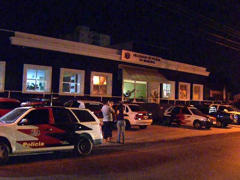 Acusado de estuprar a própria neta é preso após denúncia do filho dele