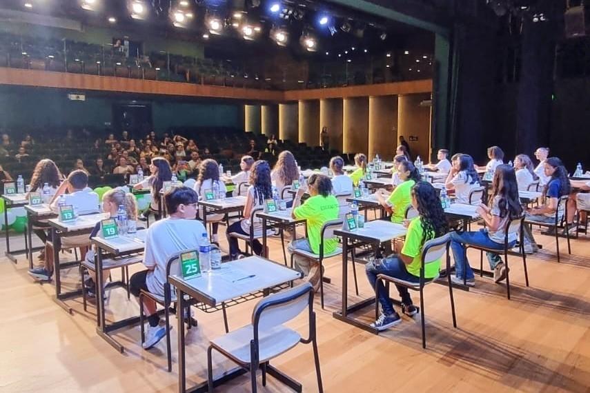 Alunos da rede pública municipal terão concurso de ditado neste sábado