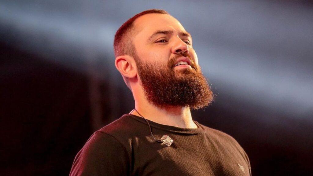 Cantor Mateus, dupla de Jorge, passa por nova cirurgia e segue afastado dos palcos