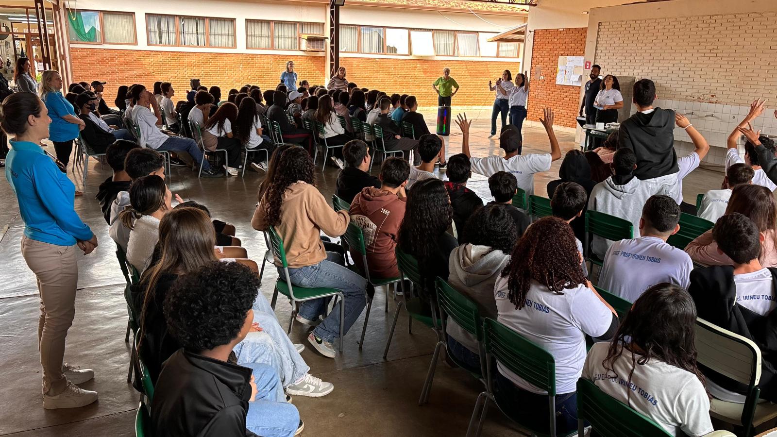 Escolas municipais de Morungaba recebem visita do projeto EPTV na Escola