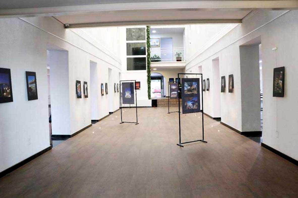 Exposição na Câmara destaca a arquitetura de Brasília sob o olhar de estudantes da USF