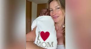 Gisele Bündchen mostra foto de seu filho mais novo pela 1.ª vez