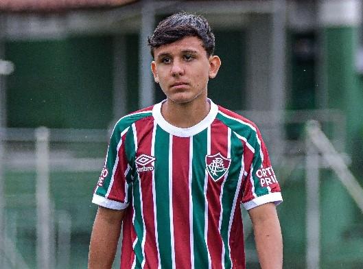 Leonardo Capato, formado na base do Guarani em Morungaba agora defende o Flu