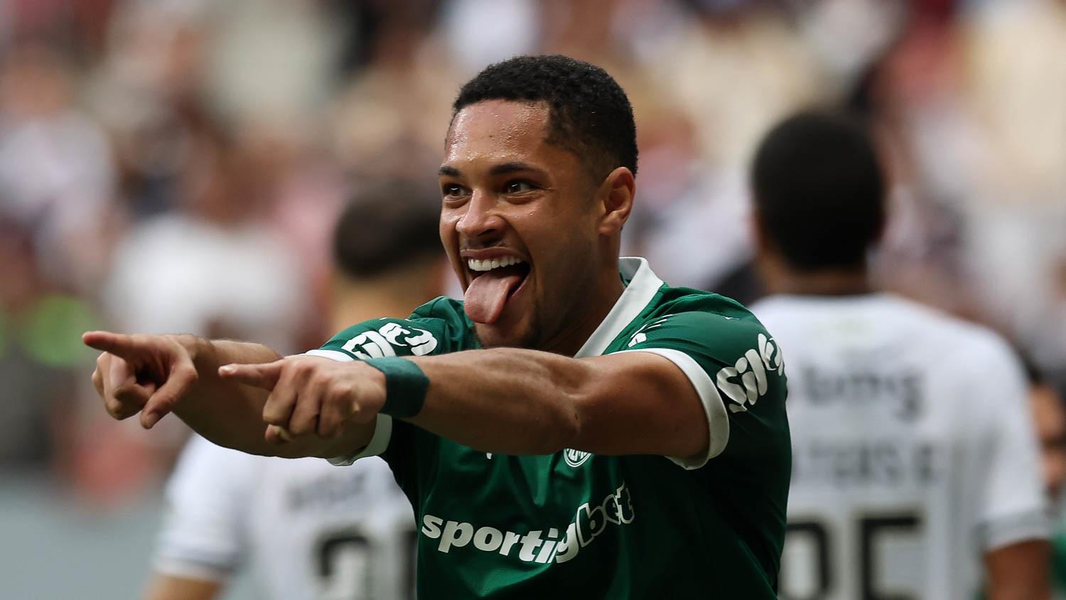 Palmeiras vence o Vasco e briga por liderança; Santos é derrotado