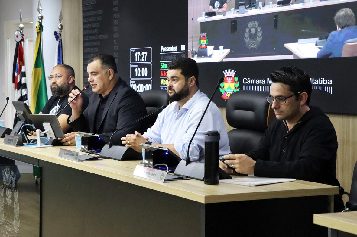 Projeto do Executivo tem votação adiada por duas sessões