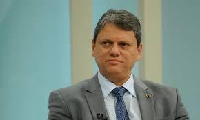 Tarcísio volta negar candidatura à presidência em 2026: 'Vou ficar em São Paulo'