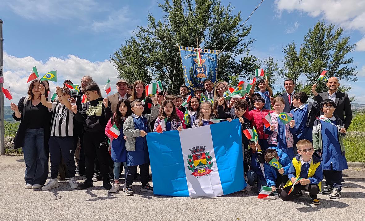 Intercâmbio cultural com cidades irmãs na Itália