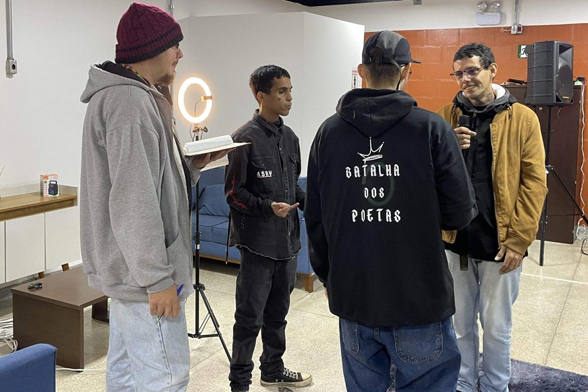Casa da Juventude e promove disputa de rimas e torneio de xadrez para iniciantes