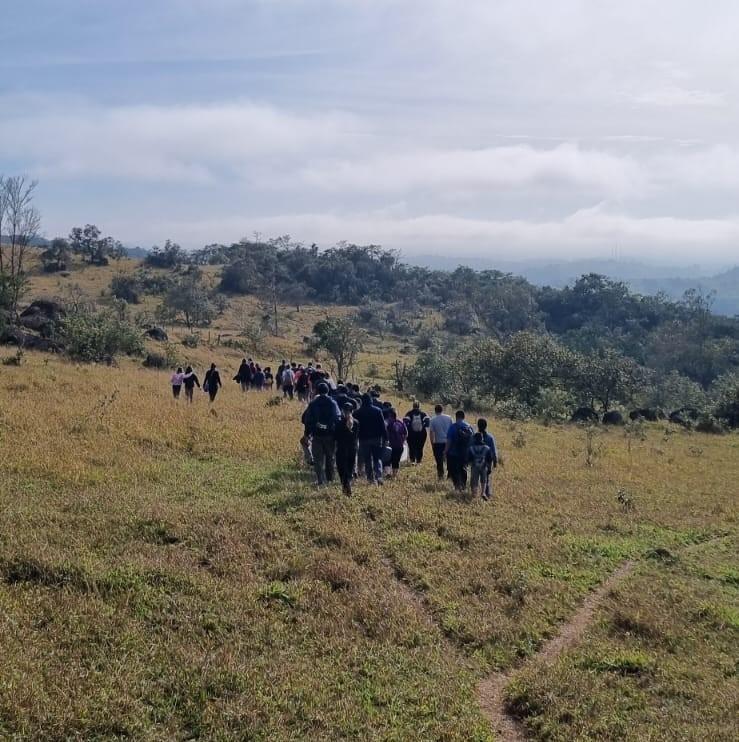 Escoteiros de Valinhos exploram a Serra dos Cocais durante a Semana do Meio Ambiente