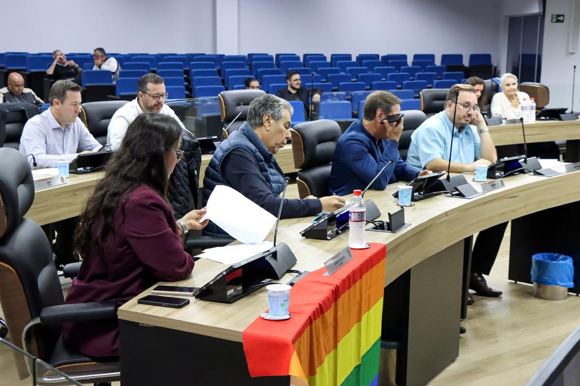 Legislativo Municipal aprova dois projetos de lei em 18ª Sessão Ordinária